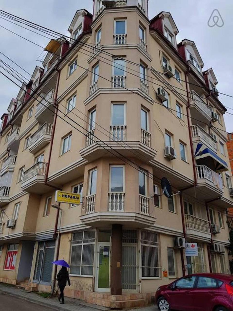 Bright Apartment Near City Center Скопье Экстерьер фото